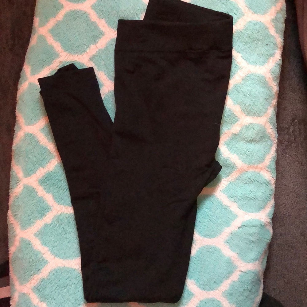 Black leggings